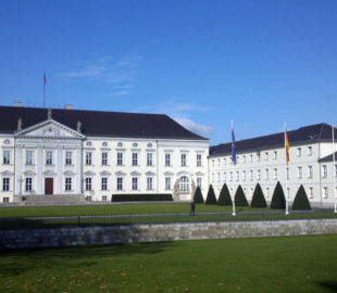 Бельвю-дворец-(1L)